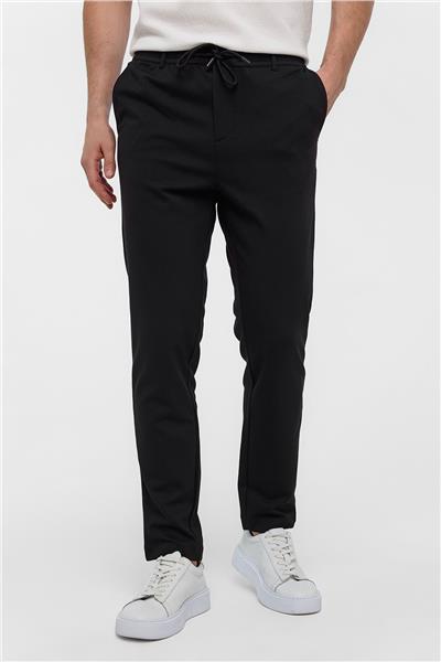Siyah Regular Fit Beli Bağlamalı Örme Jogger Pantolon
