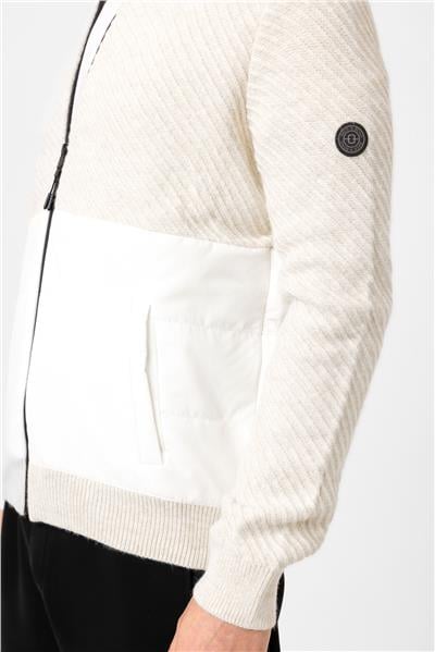 Ekru Regular Fit Desenli Yumuşak Dokulu Fermuarlı Hırka