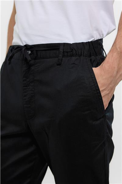 Siyah Dokuma Pantolon