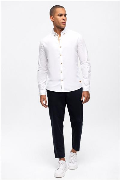 Beyaz Slim Fit %100 Pamuk  Kolay Ütülenebilir Gömlek