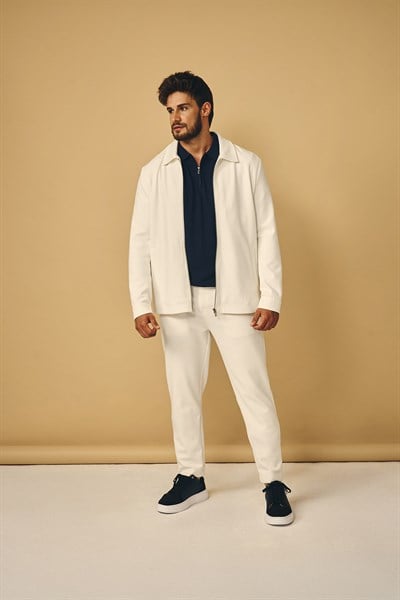 Ekru Regular Fit Diagonel Jakarlı Örme Pantolon