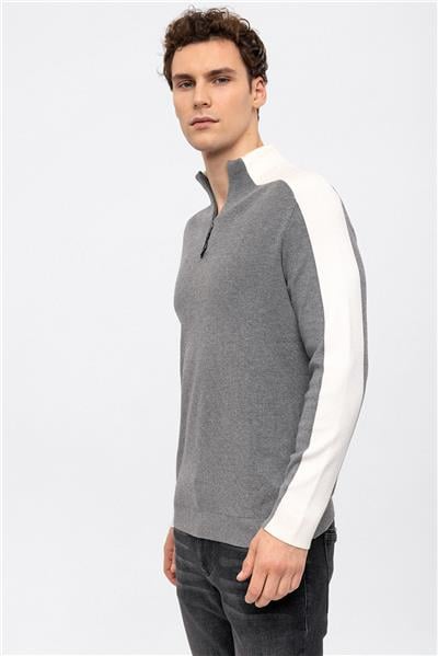 Gri Dik Yaka Fermuarlı Triko Kazak