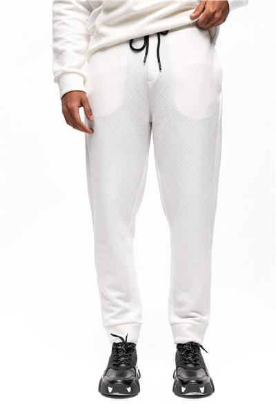 Beyaz Regular Fit Jakarlı Jogger Pantolon