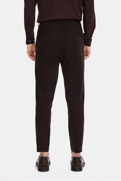 Kahve Regular Fit Diagonel Jakarlı Örme Pantolon