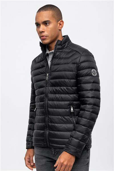 Siyah Regular Fit Su Geçirmez Kapitone Dik Yaka Şişme Mont