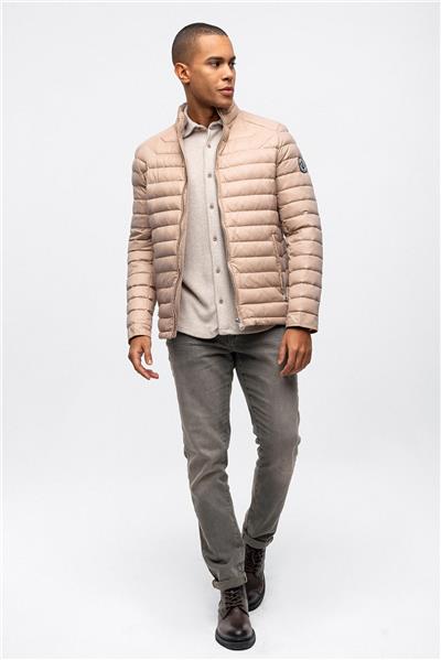 Bej Regular Fit Su Geçirmez Kapitone Dik Yaka Şişme Mont