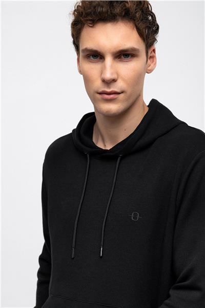 Siyah Regular Fit Kapüşonlu Kanguru Cepli Sweatshirt