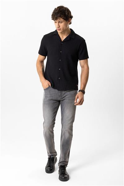 Siyah Regular Fit Küba Yaka Örme Kısa Kollu Gömlek