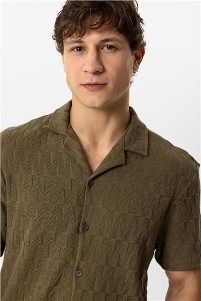 Haki Regular Fit Küba Yaka Örme Kısa Kollu Gömlek