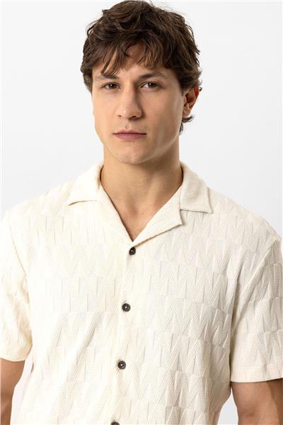 Ekru Regular Fit Küba Yaka Örme Kısa Kollu Gömlek