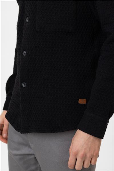Siyah Regular Fit Cepli Örgü Desenli Gömlek