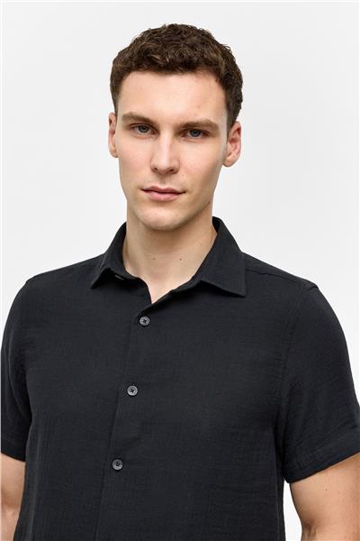 Siyah Regular Fit Kısa Kollu Düz Gömlek