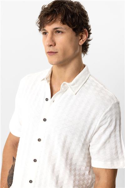 Beyaz Regular Fit Desenli Kısa Kollu %100 Pamuk Gömlek