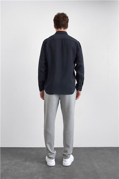 Siyah Normal Yaka  Gömlek