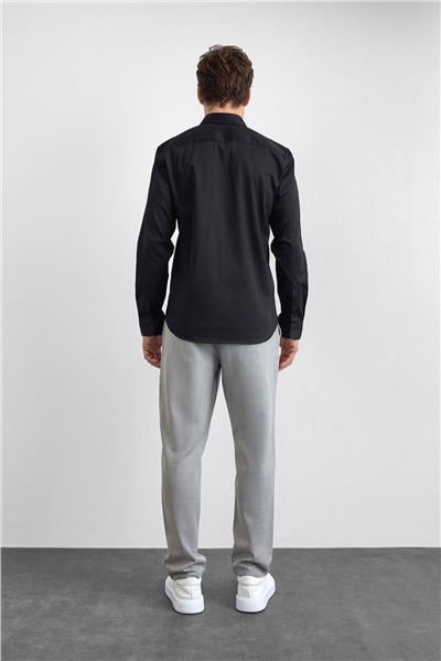 Siyah Normal Yaka  Gömlek