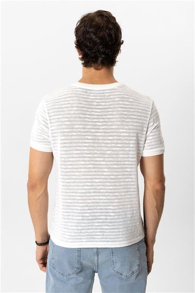 Beyaz Regular Fit Bisiklet Yaka Çizgili Tişört