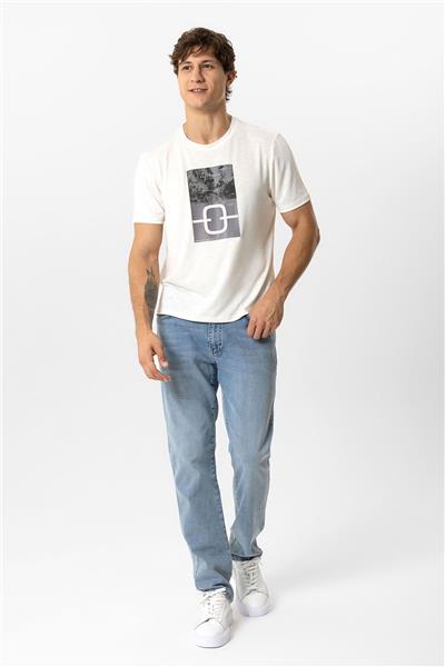 Beyaz Regular Fit Bisiklet Yaka Baskılı Tişört