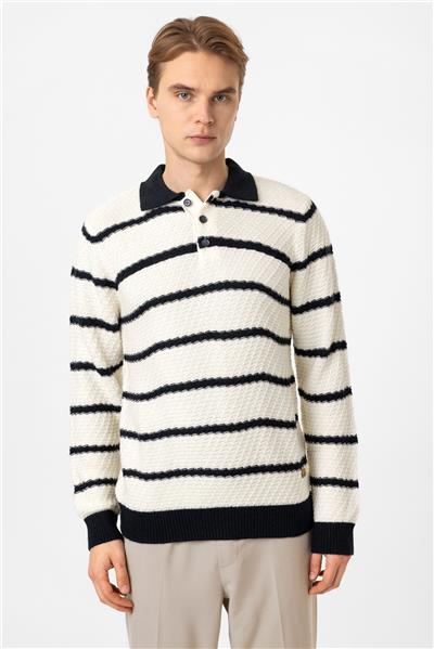 Beyaz Regular Fit Çizgili Yünlü Polo Yaka Triko Kazak