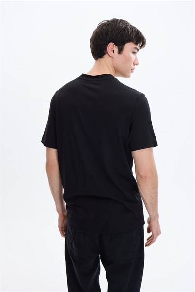 Regular Fit Bisiklet Yaka Siyah Tişört