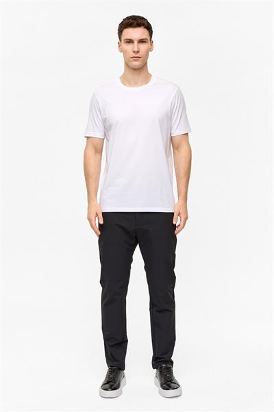 Beyaz Regular Fit Bisiklet Yaka Basic Tişört