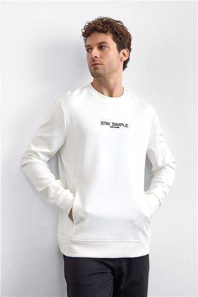 Beyaz Regular Fit Bisiklet Yaka Sweatshirt