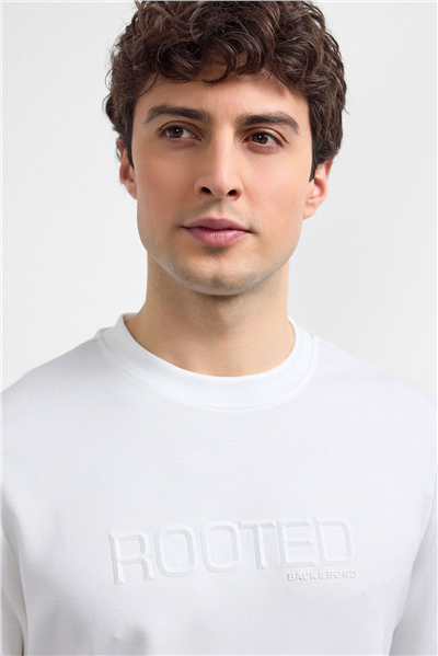 Beyaz Bisiklet Yaka Regular Fit Sweatshirt