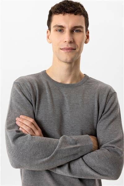 Gri Regular Fit Bisiklet Yaka Pamuklu Triko Kazak
