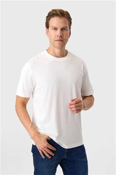 Regular Fit Ekru Bisiklet Yaka Tişört