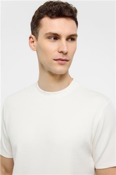 Beyaz Regular Fit Bisiklet Yaka Tişört