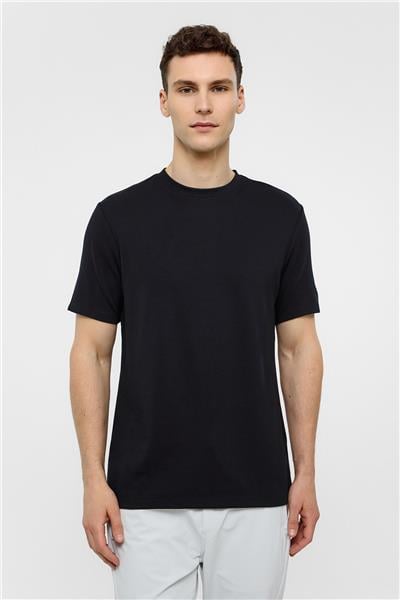 Siyah Regular Fit Bisiklet Yaka Tişört