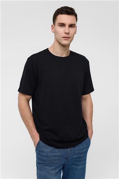 Siyah Regular Fit Bisiklet Yaka Tişört