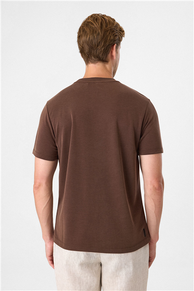 Kahve Regular Fit Bisiklet Yaka Tişört