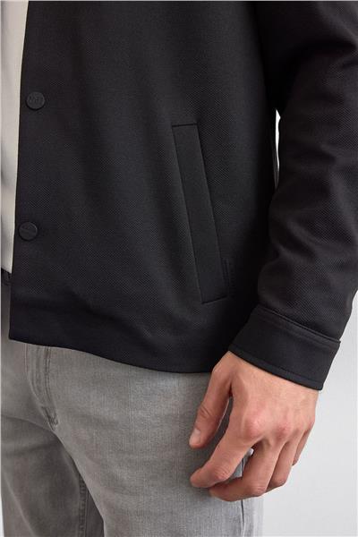 Siyah Regular Fit Dıagonel Jakarlı Örme Mont Ceket