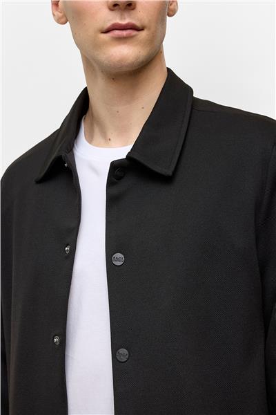 Siyah Regular Fit Jakarlı Gömlek Yaka Mont