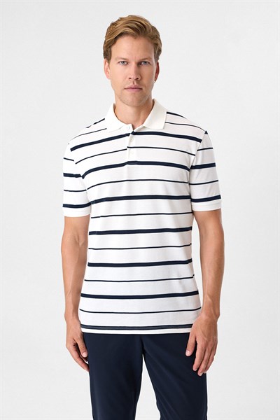 Regular Fit Düğmeli Polo Yaka Tişört 