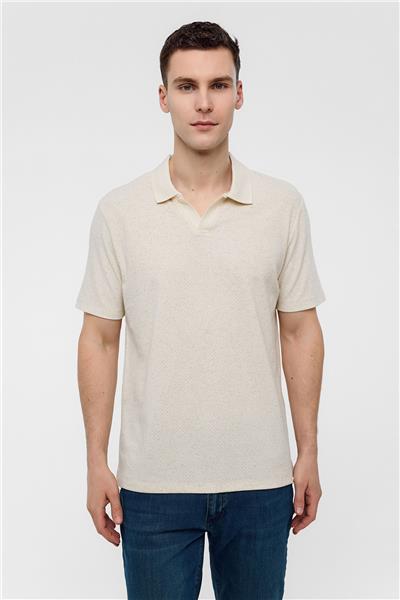 Ekru Regular Fit Düğmesiz Polo Yaka Tişört