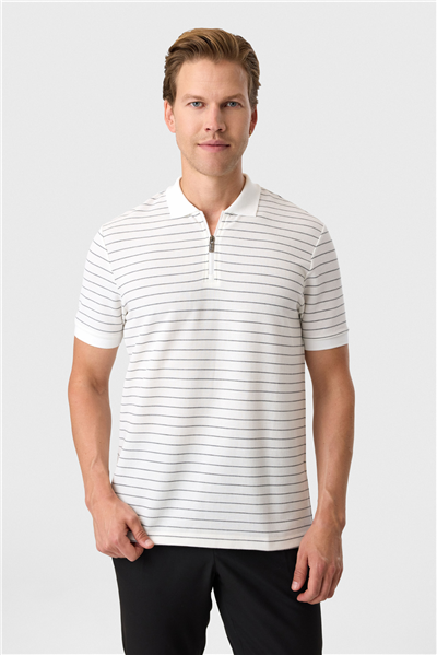 Regular Fit Fermuarlı Polo Yaka Tişört