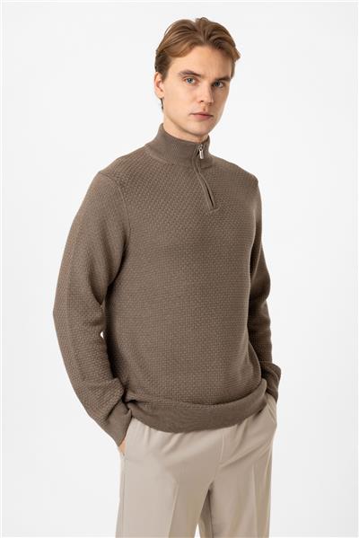 Vizon Regular Fit Desenli Dik Yaka Yarım Fermuarlı Triko Kazak