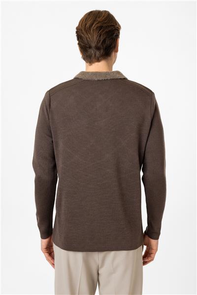 Regular Fit Gömlek Yaka Triko Kazak