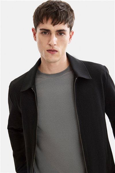 Siyah Regular Fit Jakarlı Diagonel Ceket