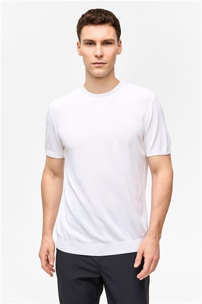 Beyaz Regular Fit Triko Bisiklet Yaka Tişört