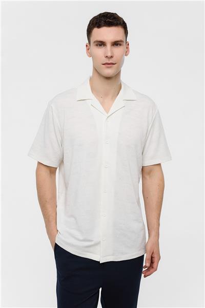 Beyaz Relaxed Fit Küba Yaka Kısa Kollu Gömlek