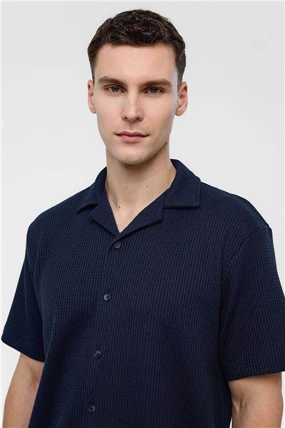 Lacivert Regular Fit Küba Yaka Kısa Kollu Gömlek