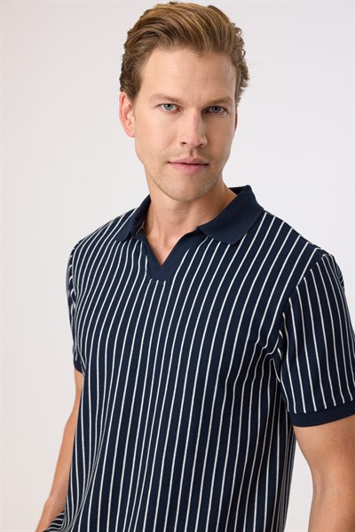 Regular Fit Lacivert Düğmesiz Polo Yaka Tişört