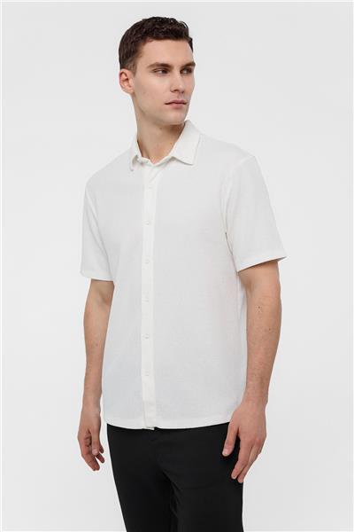 Beyaz Regular Fit Örme Gömlek