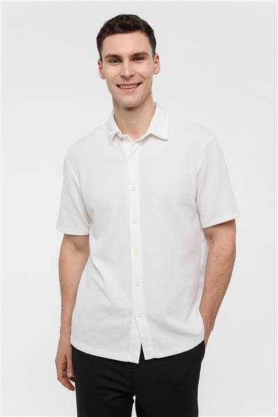 Beyaz Regular Fit Örme Gömlek