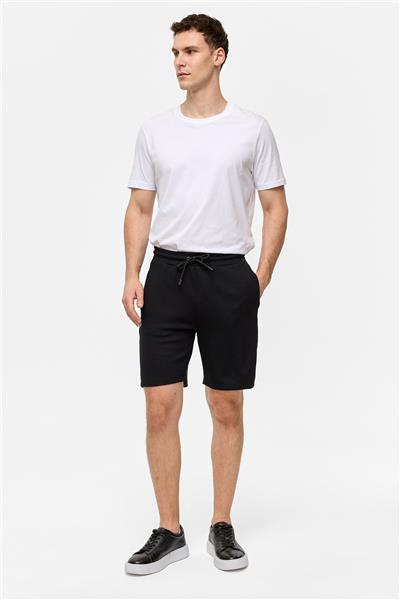 Siyah Regular Fit Şort