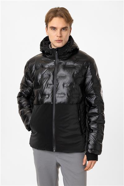 Siyah Regular Fit Kapüşonlu Puffer Mont