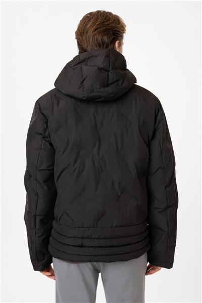 Siyah Regular Fit Kapüşonlu Puffer Mont