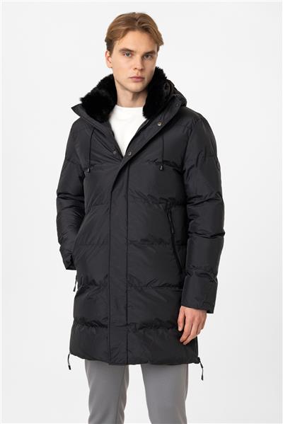Siyah Regular Fit Kürklü Yaka Kapüşonlu Puffer Uzun Şişme Mont